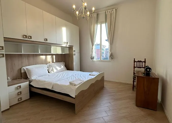 Arc Carracci Apartament